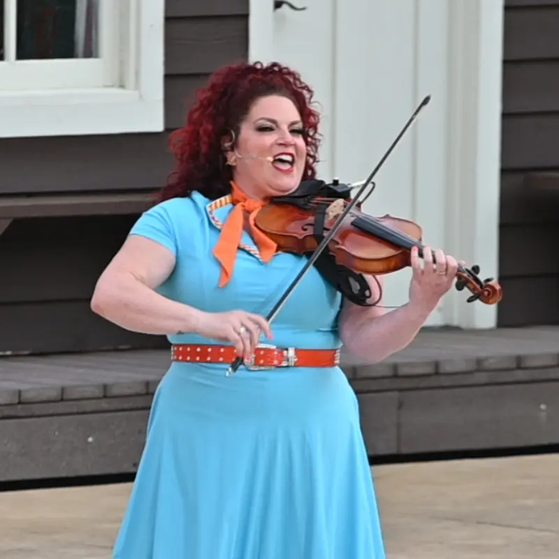 woman playing violin