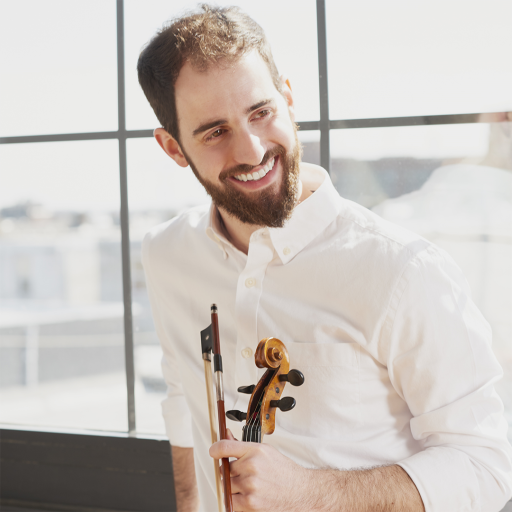 Headshot of Medora Musical Fiddle player Evan Raines