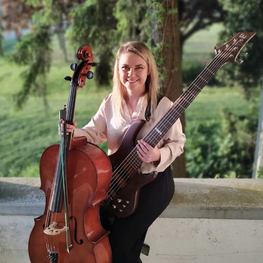 Headshot of Medora Musical bass player Sara Smith