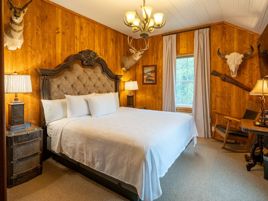Ferris Inn Teddy Roosevelt Room Feature 5