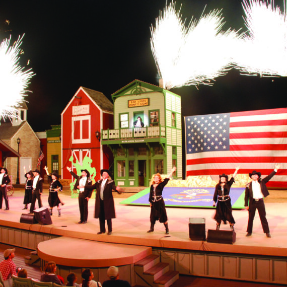 WW-07MM-Finale-Fireworks-0569-low