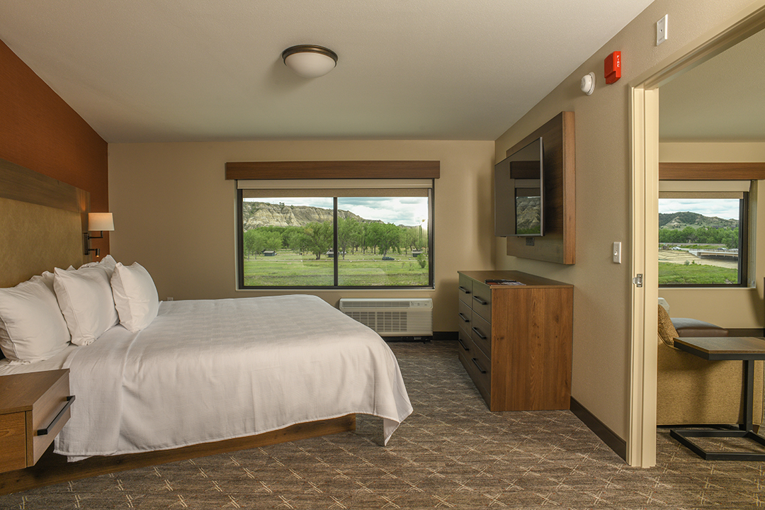 1883 Room 315 - King Suite - 2672